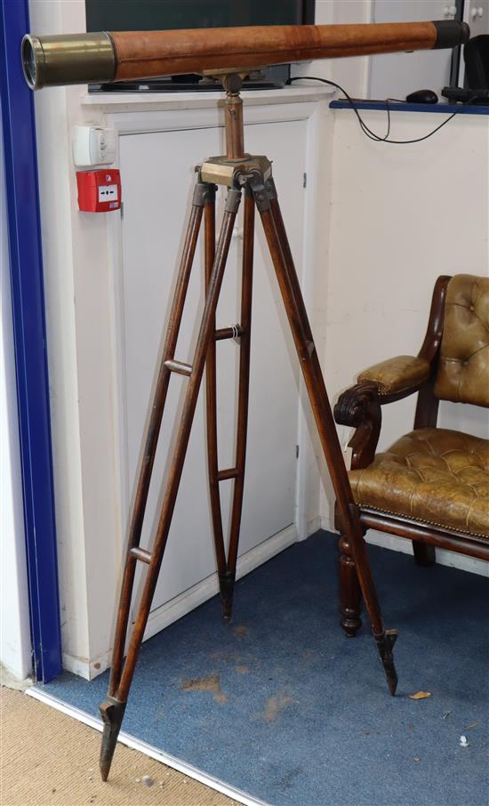 A military telescope on stand